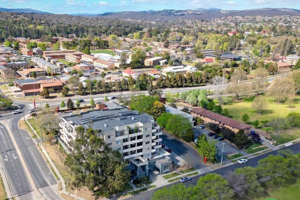 Appartement Qbn Cracker: 2Br, 2Ba, 2 Secure B/ Ment Car Parks à Queanbeyan Extérieur photo