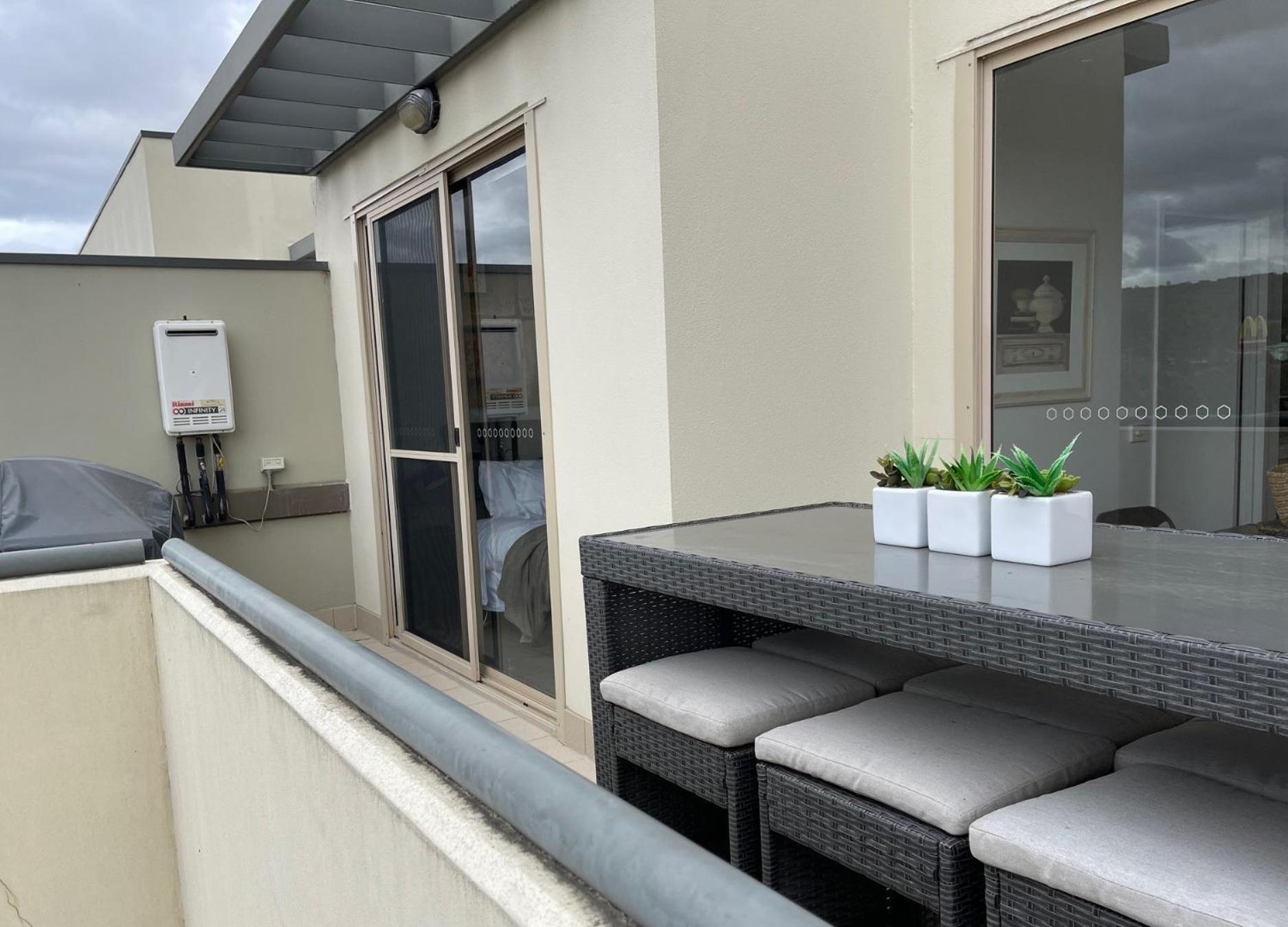 Appartement Qbn Cracker: 2Br, 2Ba, 2 Secure B/ Ment Car Parks à Queanbeyan Extérieur photo