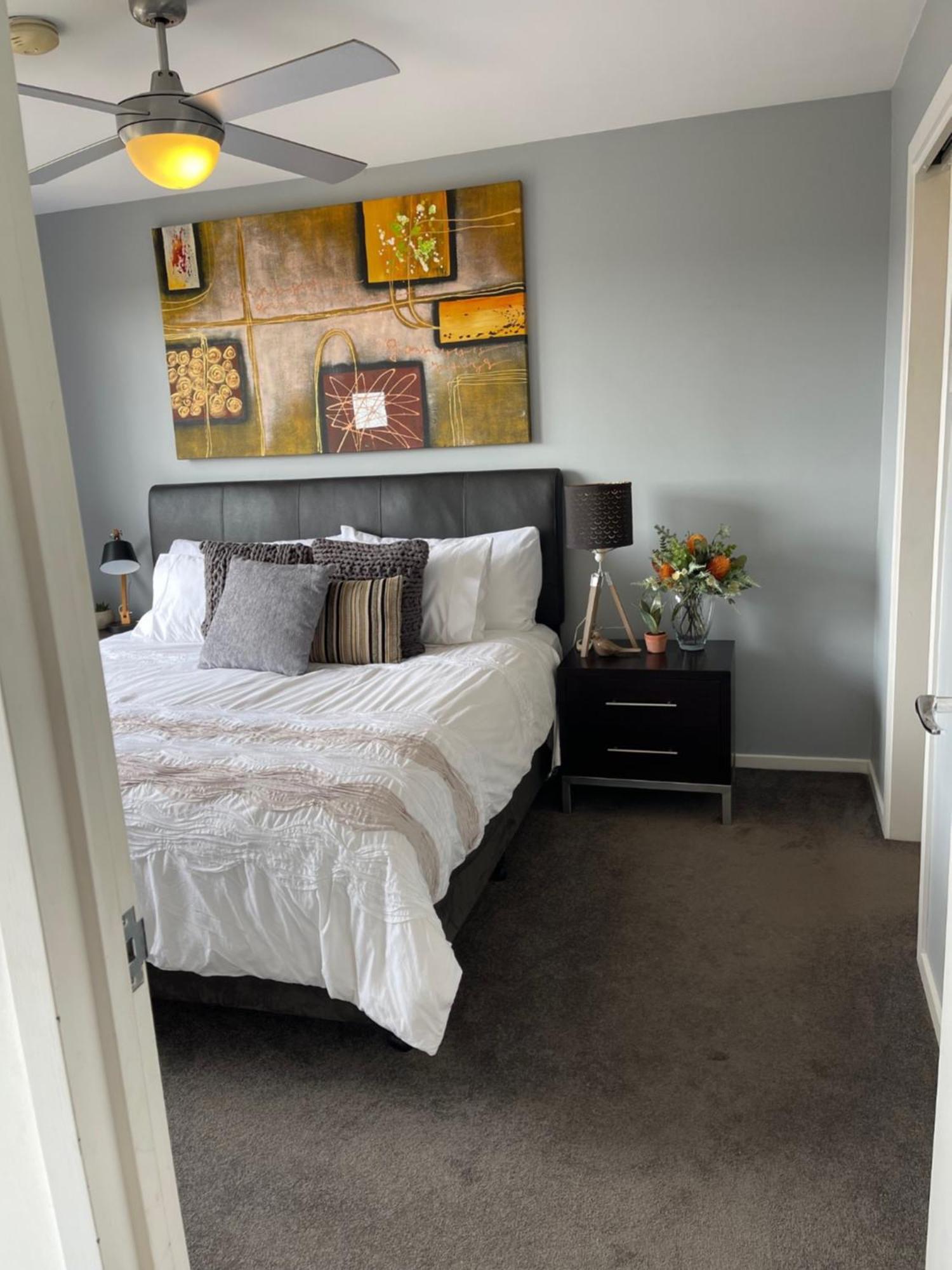 Appartement Qbn Cracker: 2Br, 2Ba, 2 Secure B/ Ment Car Parks à Queanbeyan Extérieur photo